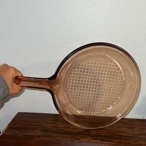 10" Vintage Amber Glass Waffle Bottom Baking Sauteeing Frying Pan Corning France